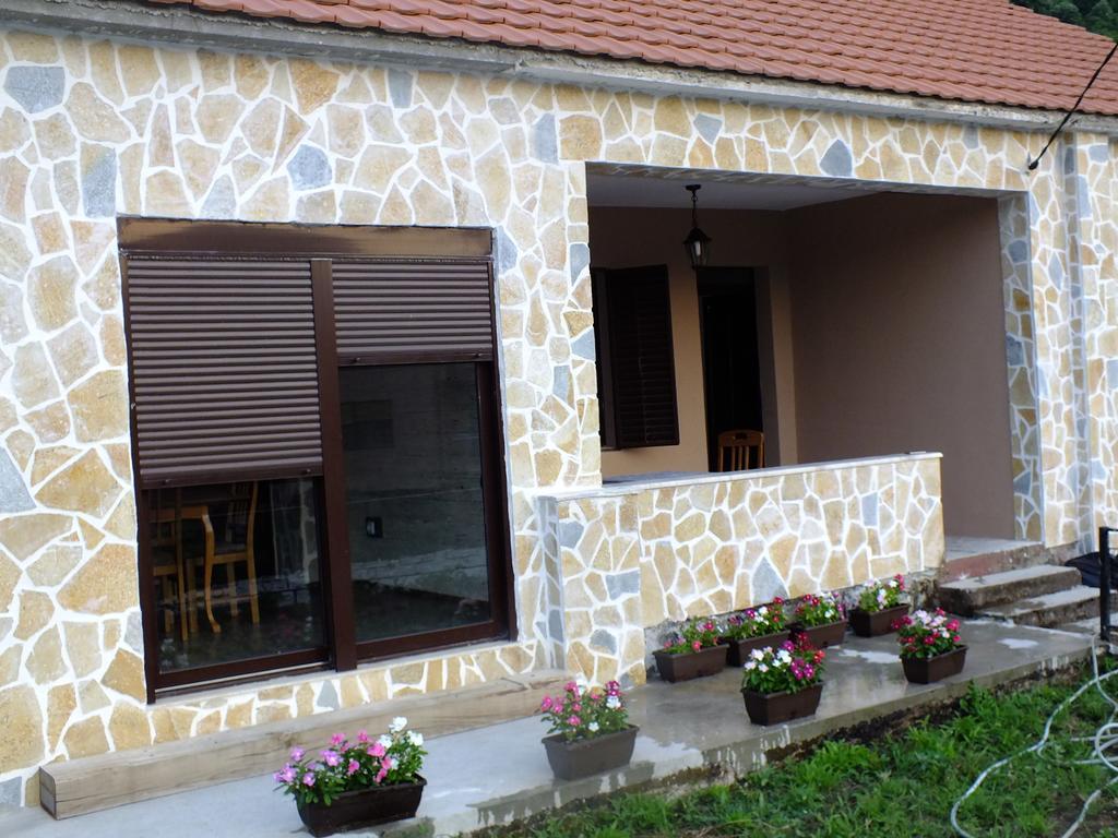Holiday Home Ivana Virpazar Habitación foto