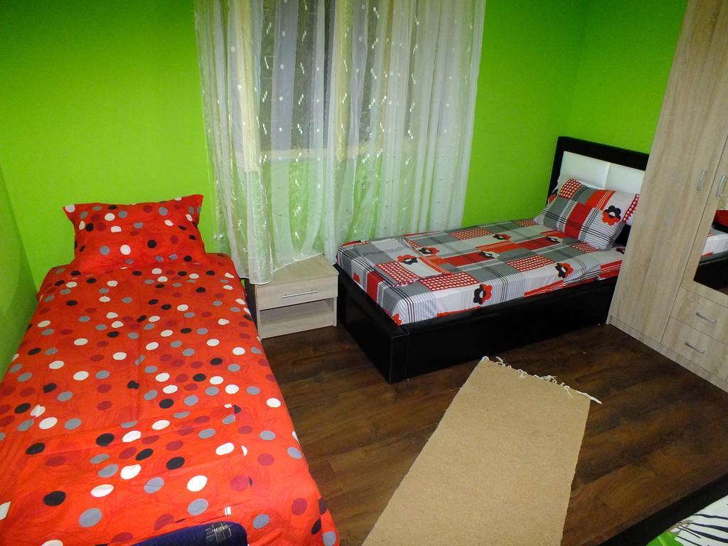 Holiday Home Ivana Virpazar Habitación foto